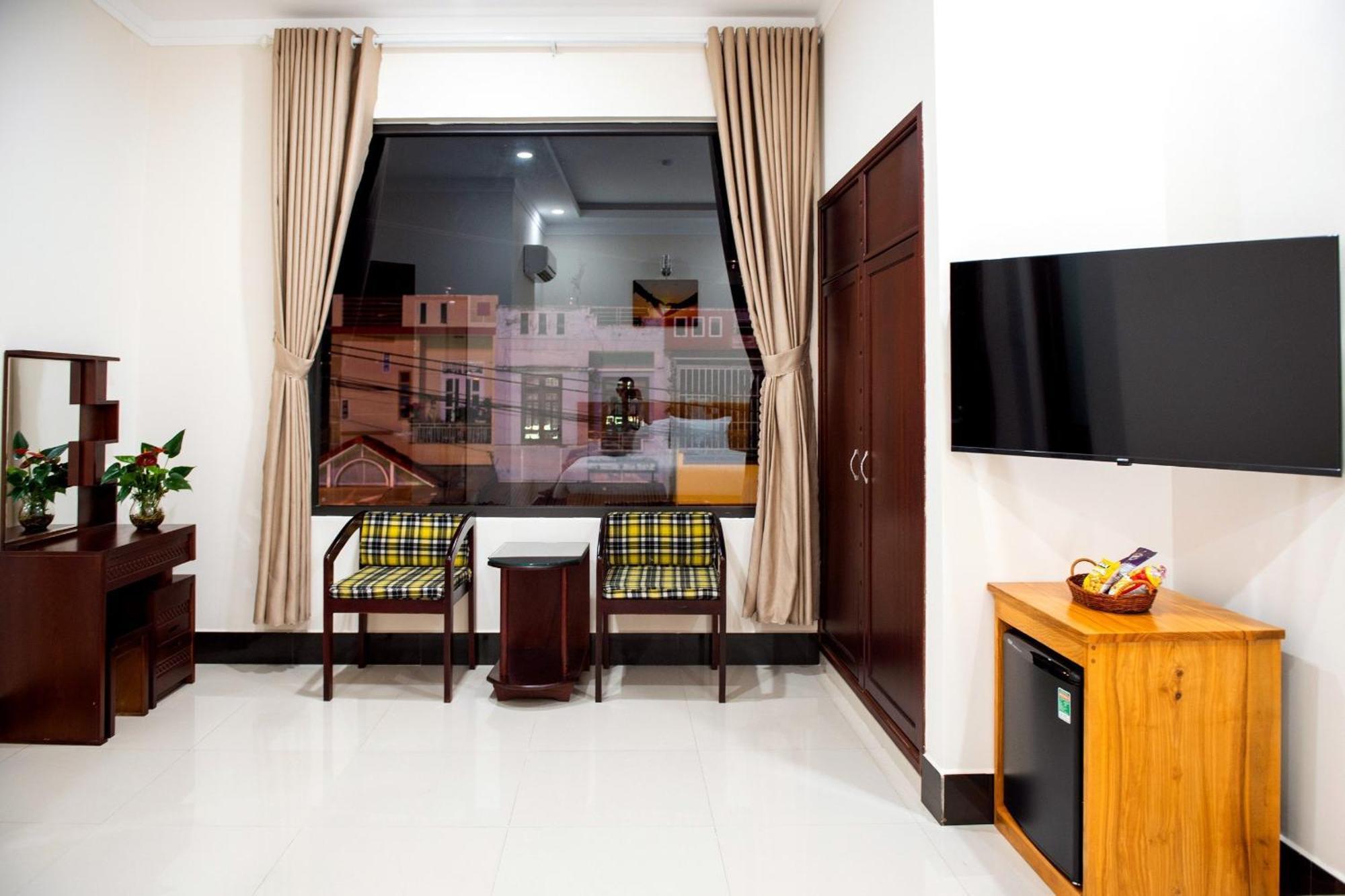 Minh Lam Hotel Pleiku Exterior foto